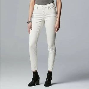 Vera Wang Women’s White Skinny Jeans Button Fly Mid Rise